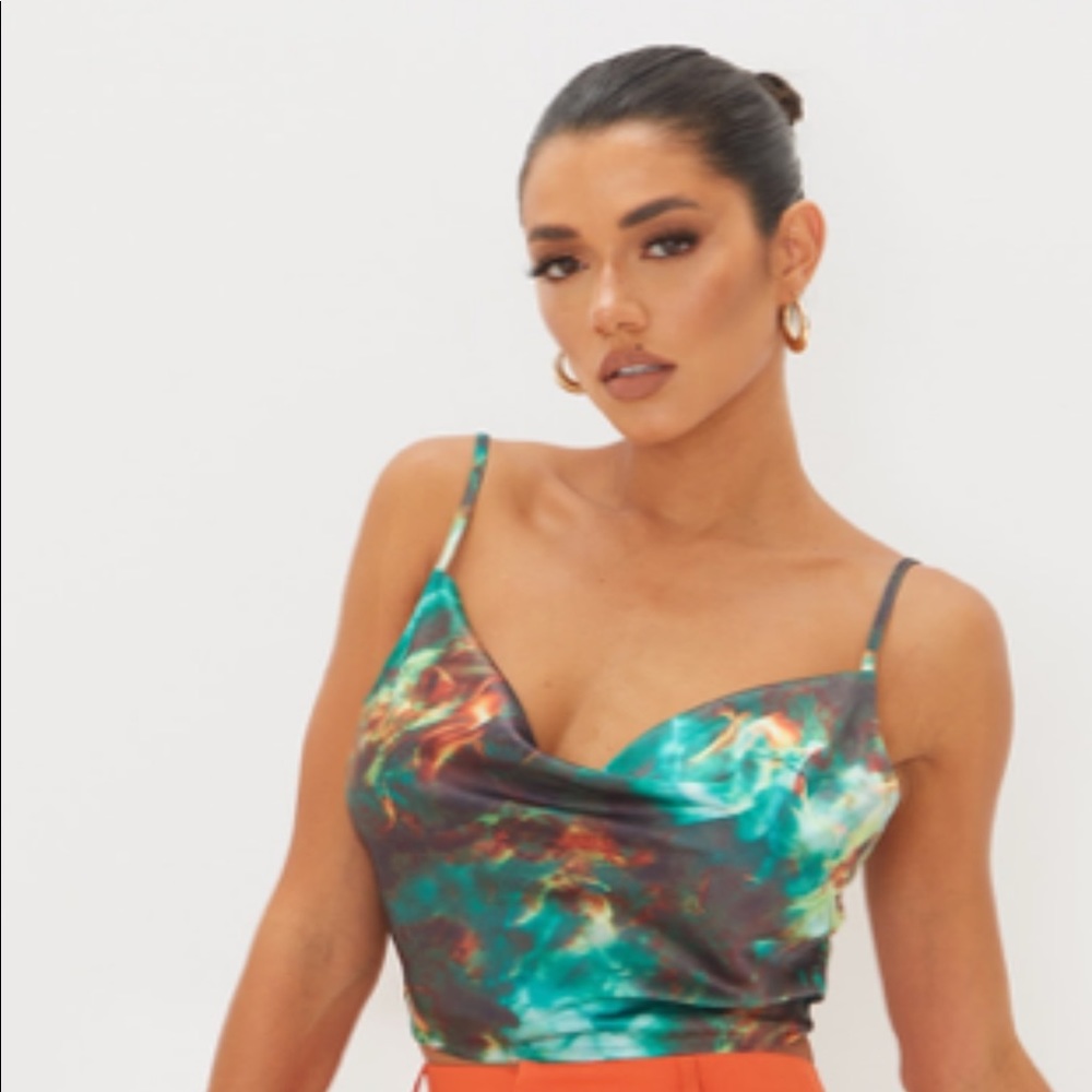 Pretty little thing crop tank top